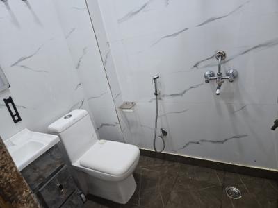 Image of 950 Sq.ft 2 BHK Builder Floor for sale in Indirapuram, Ghaziabad for Rs. 5800000