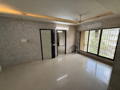 Living Room Image of 1300 Sq.ft 3 BHK Apartment / Flat for rent in Paras Thakur Complex, Kandivali East Mumbai for Rs. 60000