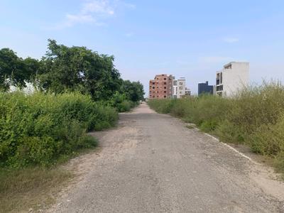 Image of 120 Sq.ft Residential Plot / Land for sale in Rohini Sector 28, New Delhi for Rs. 35000000