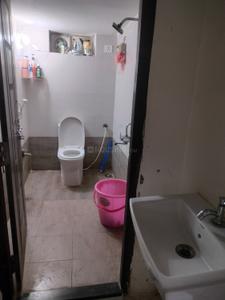 Bathroom Image of 956 Sq.ft 1 BHK Independent House for rent in Saroornagar Hyderabad for Rs. 12500