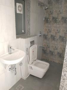 Bathroom Image of 980 Sq.ft 2 BHK Apartment / Flat for sale in Shree Naman Premier, Andheri East Mumbai for Rs. 22000000