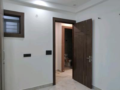 Bedroom Image of 1300 Sq.ft 3 BHK Apartment / Flat for sale in Lal Kuan Ghaziabad for Rs. 5865000