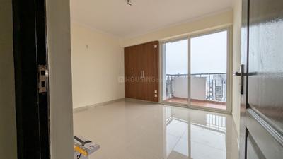 Bedroom Image of 1750 Sq.ft 3 BHK Apartment / Flat for rent in Assotech The Nest, Crossings Republik Ghaziabad for Rs. 25000