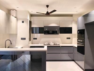 Kitchen Image of 2300 Sq.ft 4.5 BHK Builder Floor for sale in Mayfield Garden Luxury Floors, Mayfield Garden Gurgaon for Rs. 32900000