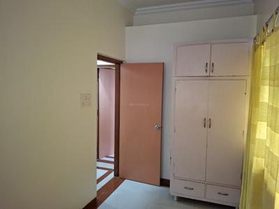 Bedroom Image of 800 Sq.ft 2 BHK Apartment / Flat for rent in Juhu Mumbai for Rs. 85000