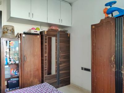 Bedroom Image of 1050 Sq.ft 3 BHK Apartment / Flat for rent in Oberoi Eternia Towers A to D, Mulund West Mumbai for Rs. 90000