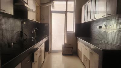 Kitchen Image of 1700 Sq.ft 3 BHK Apartment / Flat for rent in Paramount Symphony, Crossings Republik Ghaziabad for Rs. 24000
