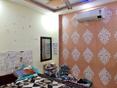 Bedroom Image of 675 Sq.ft 3 BHK Builder Floor for sale in Uttam Nagar New Delhi for Rs. 4600000