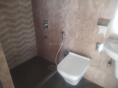 Bathroom Image of 1400 Sq.ft 3 BHK Apartment / Flat for rent in Runwal Sanctuary, Mulund West Mumbai for Rs. 71000