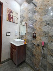 Bathroom Image of 900 Sq.ft 2 BHK Builder Floor for rent in Tilak Nagar New Delhi for Rs. 38000