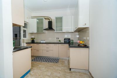 Kitchen Image of 1900 Sq.ft 3 BHK Apartment / Flat for sale in Shree Vardhman Victoria, Sector 70 Gurgaon for Rs. 23000000
