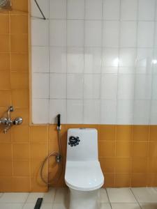 Common Bathroom Image of 1400 Sq.ft 3 BHK Apartment / Flat for rent in Hiranandani Estate Hill Grange, Thane West Thane for Rs. 60000