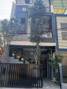 1 RK Independent House