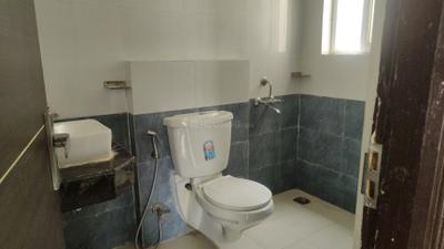 Image of 1000 Sq.ft 2 BHK Apartment / Flat for rent in Sikka Karnam Greens, Sector 143B, Noida for Rs. 25000