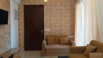 Living Room Image of 610 Sq.ft 2 BHK Apartment / Flat for sale in Prateek Grand City, Siddharth Vihar Ghaziabad for Rs. 7225000