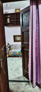 Living Room Image of 1000 Sq.ft 2 BHK Builder Floor for rent in Laxmi Nagar New Delhi for Rs. 22000