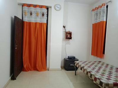 Bedroom Image of 600 Sq.ft 1 BHK Apartment / Flat for rent in  Anant Best Homes, Sector 73 Noida for Rs. 22000