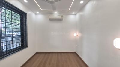 Bedroom Image of 1850 Sq.ft 4 BHK Apartment / Flat for sale in DDA Sector Pocket B C, Vasant Kunj New Delhi for Rs. 45500000