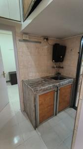 Kitchen Image of 600 Sq.ft 1 BHK Apartment / Flat for rent in Colaba Mumbai for Rs. 80000