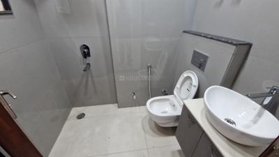 Image of 1011 Sq.ft 3 BHK Builder Floor for sale in Pochanpur Colony, New Delhi for Rs. 9500000