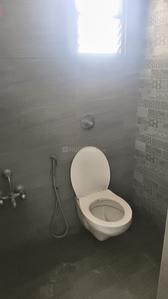 Bathroom Image of 850 Sq.ft 1 BHK Apartment / Flat for rent in Surya Kiran Aakash Homes, Ujala Circle Ahmedabad for Rs. 20999