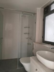 Common Bathroom Image of 1000 Sq.ft 3 BHK Apartment / Flat for sale in Lodha Aura, Sion Mumbai for Rs. 39100000
