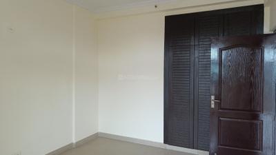Bedroom Image of 1835 Sq.ft 3.5 BHK Apartment / Flat for sale in Amrapali Silicon City, Sector 76 Noida for Rs. 19700000