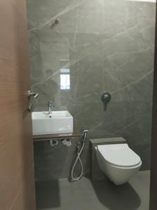 Common Bathroom Image of 706 Sq.ft 2 BHK Apartment / Flat for sale in Satra Nexus, Andheri East Mumbai for Rs. 16700000