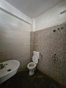 Bathroom Image of 550 Sq.ft 1 BHK Builder Floor for rent in Greater Brajeshwari Indore for Rs. 12000