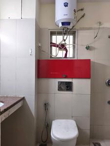 Common Bathroom Image of 1755 Sq.ft 2.5 BHK Apartment / Flat for sale in Spaze Privy, Sector 72 Gurgaon for Rs. 19800000