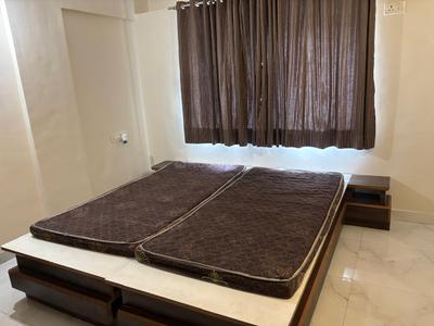Bedroom Image of 1600 Sq.ft 3 BHK Apartment / Flat for rent in Wakad Pune for Rs. 40000