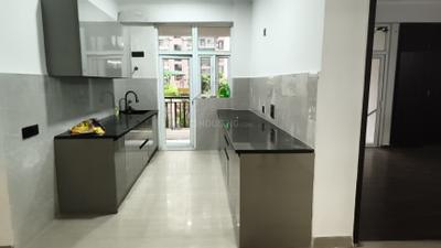 Kitchen Image of 1800 Sq.ft 3.5 BHK Apartment / Flat for rent in Saviour Greenisle, Crossings Republik Ghaziabad for Rs. 26000