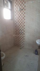 Bathroom Image of 1050 Sq.ft 3 BHK Independent House for rent in Rajpur New Delhi for Rs. 19000