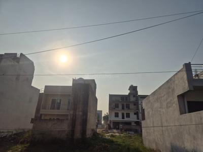 Image of 145 Sq.ft Residential Plot / Land for sale in 32nd Parkview Gaur Yamuna City, Yeida, Greater Noida for Rs. 15000000