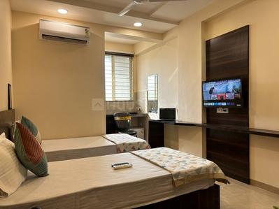 Bedroom Image of 300 Sq.ft 1 RK Apartment / Flat for rent in Vijay Nagar Indore for Rs. 11000