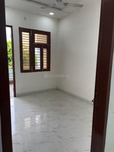 Hall Image of 800 Sq.ft 2 BHK Builder Floor for rent in Shastripuram Agra for Rs. 10400