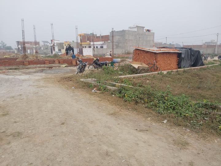 Gosainganj Main Image 1