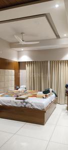 Bedroom Image of 2400 Sq.ft 3.5 BHK Apartment / Flat for rent in Adani Water Lily, Shantigram Ahmedabad for Rs. 85000