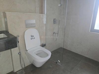 Image of 900 Sq.ft 2 BHK Apartment / Flat for sale in Piramal Mahalaxmi South Tower, Worli, Mumbai for Rs. 45000000