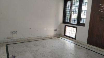 Bedroom Image of 1200 Sq.ft 2.5 BHK Apartment / Flat for rent in Vaishali Ghaziabad for Rs. 32000