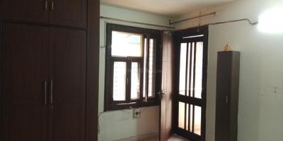 Bedroom Image of 1500 Sq.ft 3 BHK Builder Floor for rent in Bali Nagar New Delhi for Rs. 50000