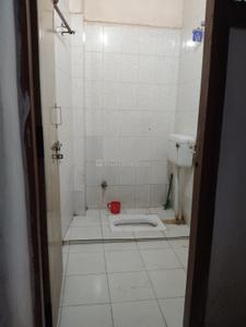 Bathroom Image of 800 Sq.ft 1 BHK Independent House for rent in Jankipuram Extension Lucknow for Rs. 8000