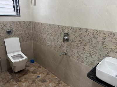 Bathroom Image of 1250 Sq.ft 2 BHK Apartment / Flat for rent in Manish Nagar Nagpur for Rs. 19000