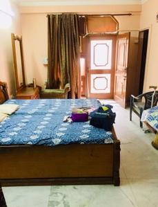 Bedroom Image of 2000 Sq.ft 3 BHK Builder Floor for sale in Patel Nagar New Delhi for Rs. 11500000