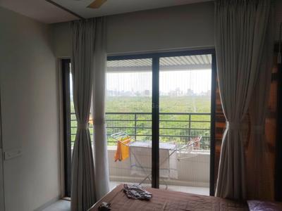 Bedroom Image of 950 Sq.ft 2.5 BHK Apartment / Flat for sale in Kalpataru Srishti, Mira Road East Mira Bhayandar for Rs. 18000000