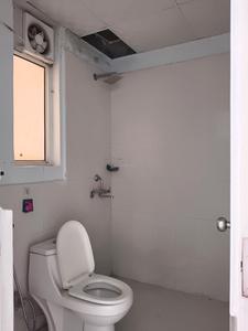Common Bathroom Image of 900 Sq.ft 2 BHK Apartment / Flat for sale in Pyramid Urban Homes, Sector 70A Gurgaon for Rs. 7100000