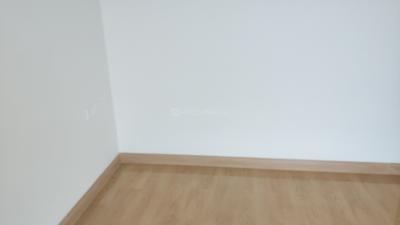 Bedroom Image of 2400 Sq.ft 3.5 BHK Apartment / Flat for sale in DLF One Midtown, Karampura New Delhi for Rs. 55000000