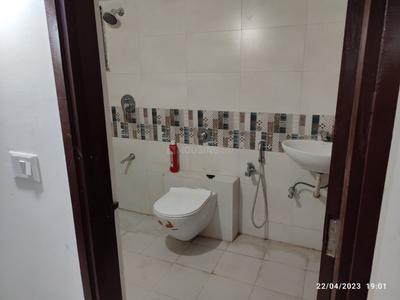 Bathroom Image of 900 Sq.ft 2 BHK Penthouse for rent in Eklingji Radhe Skyline, Sanand Ahmedabad for Rs. 20000