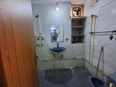 Image of 1300 Sq.ft 3 BHK Apartment / Flat for sale in NPL Apartments, Vikaspuri, New Delhi for Rs. 14800000