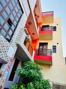 Image of 850 Sq.ft 2 BHK Builder Floor for rent in Noida Extension, Greater Noida for Rs. 12000